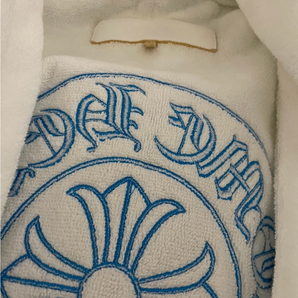 Chrome Hearts Robe - Picture 3 of 7